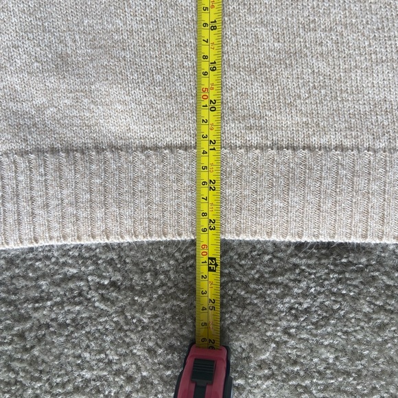 H&M DIVIDED beige/oatmeal cropped sweater size XL - Picture 8 of 10